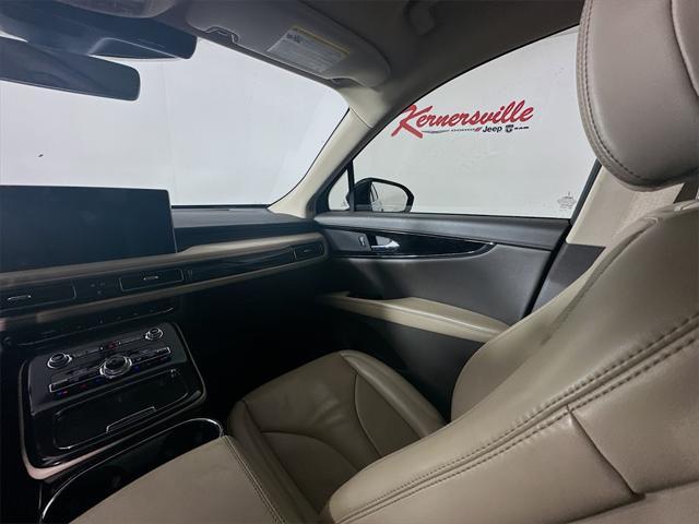 used 2022 Lincoln Nautilus car, priced at $36,435
