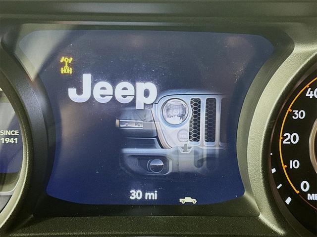 new 2025 Jeep Gladiator car, priced at $46,903