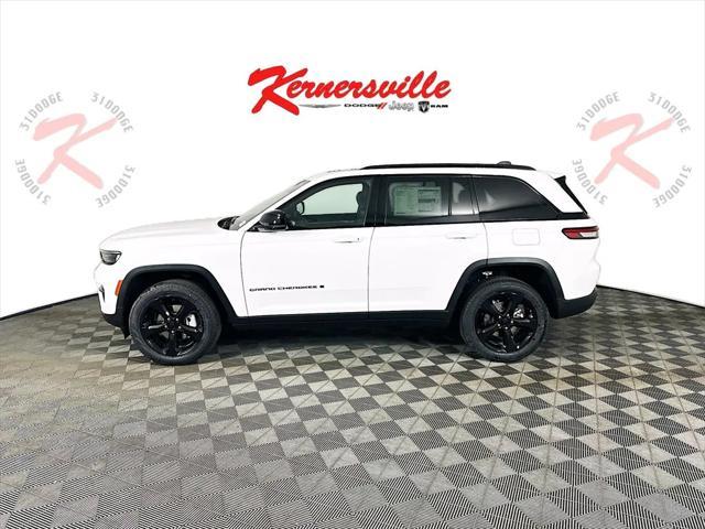 new 2025 Jeep Grand Cherokee car, priced at $43,644
