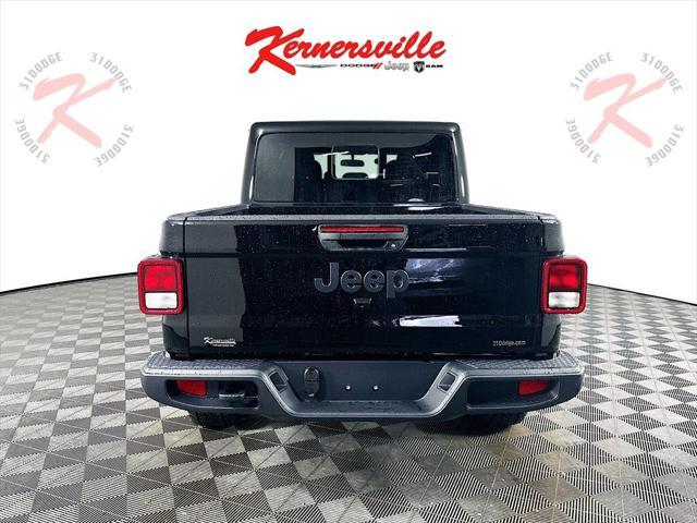 new 2025 Jeep Gladiator car, priced at $39,723
