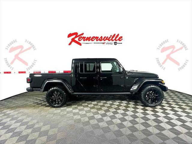 new 2025 Jeep Gladiator car, priced at $39,723
