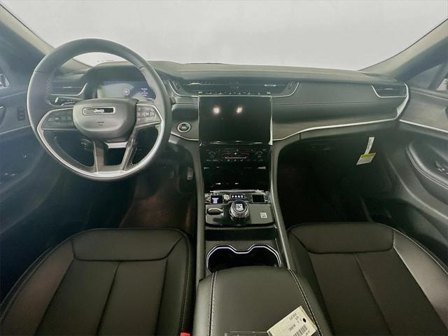 new 2025 Jeep Grand Cherokee L car, priced at $46,664