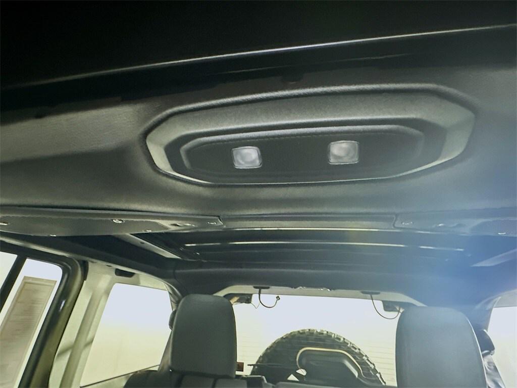 new 2025 Jeep Wrangler car, priced at $65,870