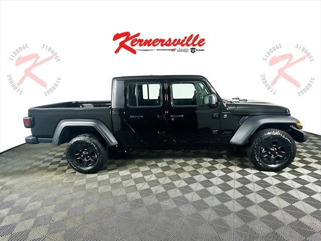 new 2025 Jeep Gladiator car, priced at $41,456