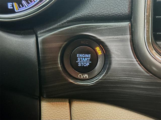 used 2021 Jeep Grand Cherokee car, priced at $17,485