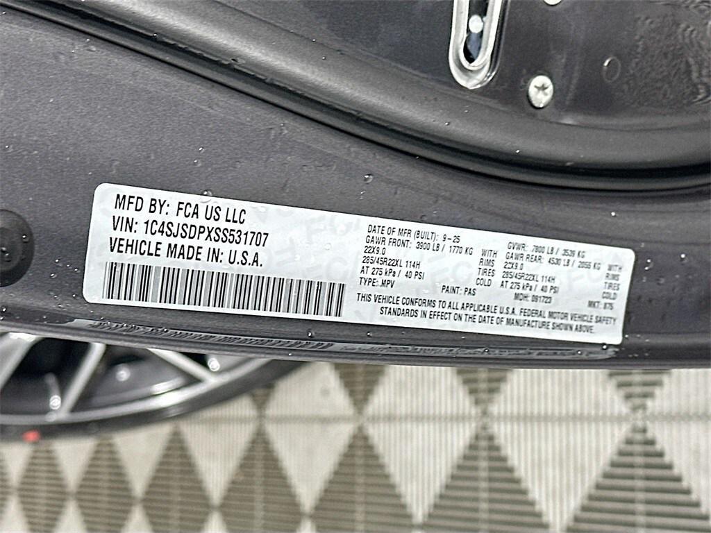 new 2025 Jeep Wagoneer L car, priced at $83,559