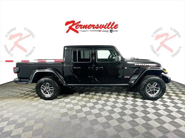new 2025 Jeep Gladiator car, priced at $54,380