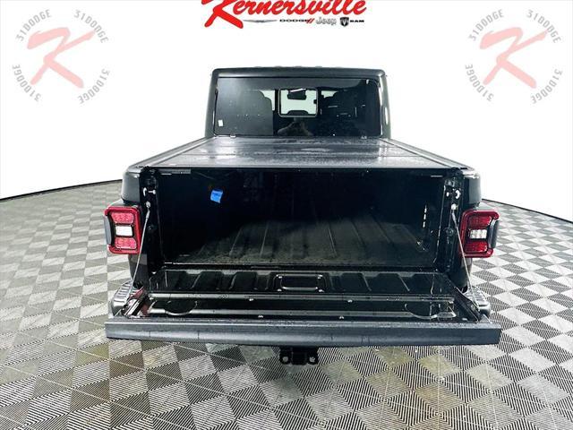 new 2025 Jeep Gladiator car, priced at $54,380