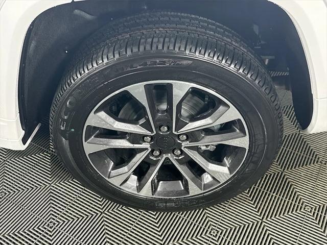 new 2025 Jeep Grand Cherokee L car, priced at $58,152