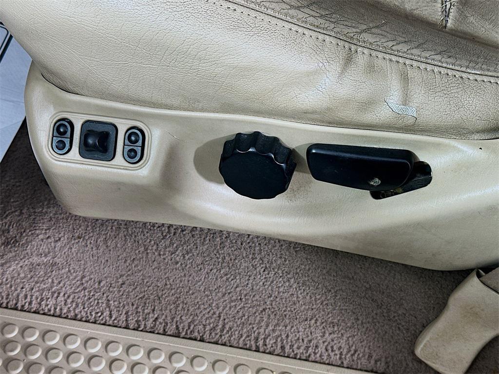used 2000 Ford F-350 car, priced at $10,785