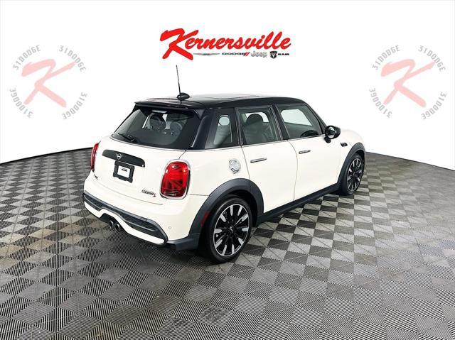 used 2022 MINI Hardtop car, priced at $20,935