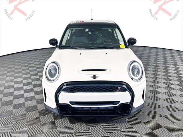 used 2022 MINI Hardtop car, priced at $20,935