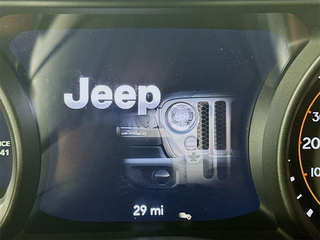 new 2025 Jeep Gladiator car, priced at $42,135