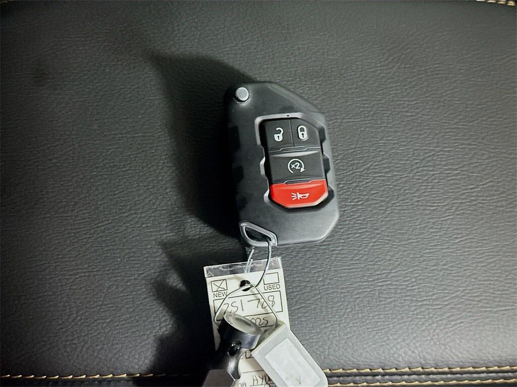 new 2025 Jeep Gladiator car, priced at $42,135