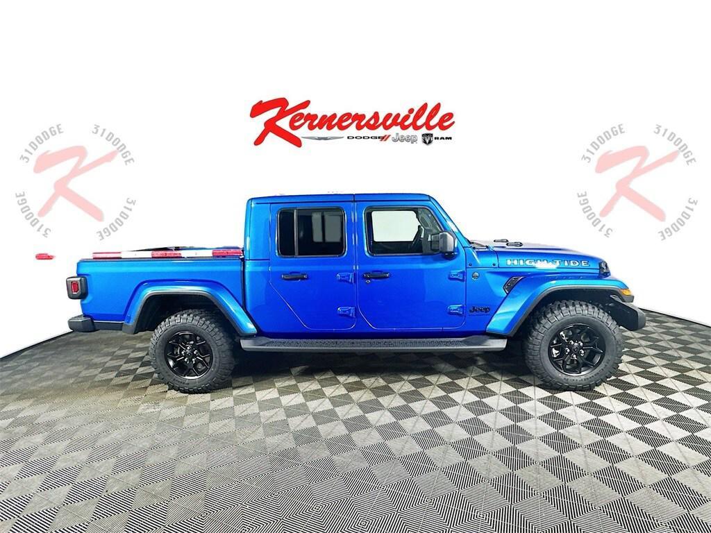 new 2025 Jeep Gladiator car, priced at $42,135