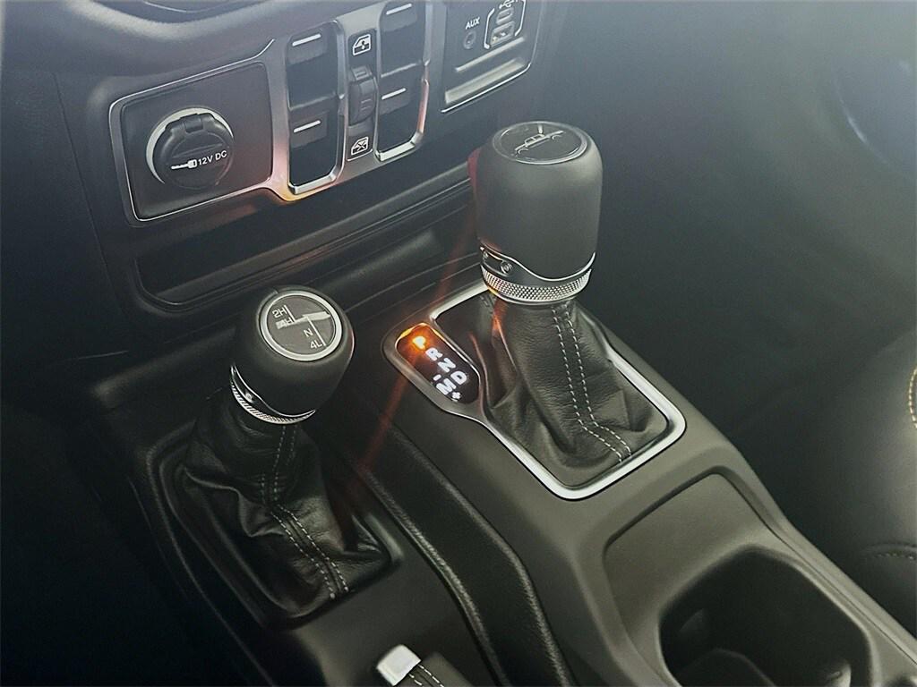 new 2025 Jeep Gladiator car, priced at $42,135