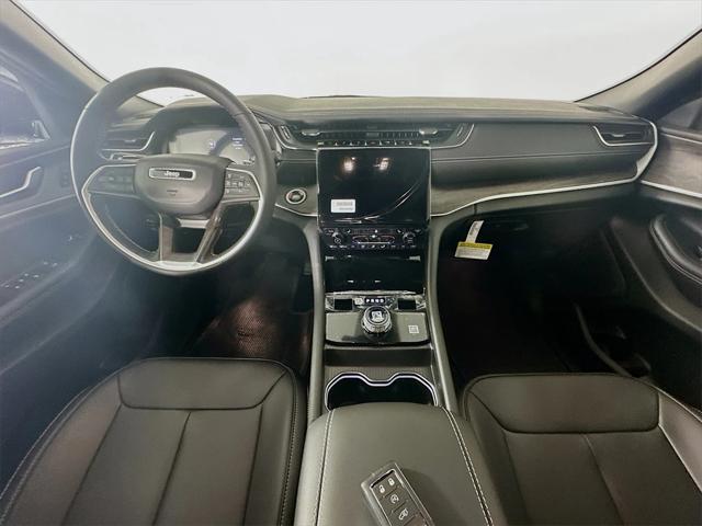 new 2025 Jeep Grand Cherokee car, priced at $43,453