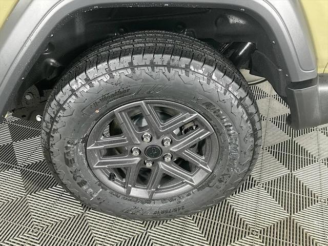 new 2025 Jeep Wrangler car, priced at $40,365
