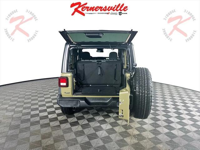 new 2025 Jeep Wrangler car, priced at $40,365