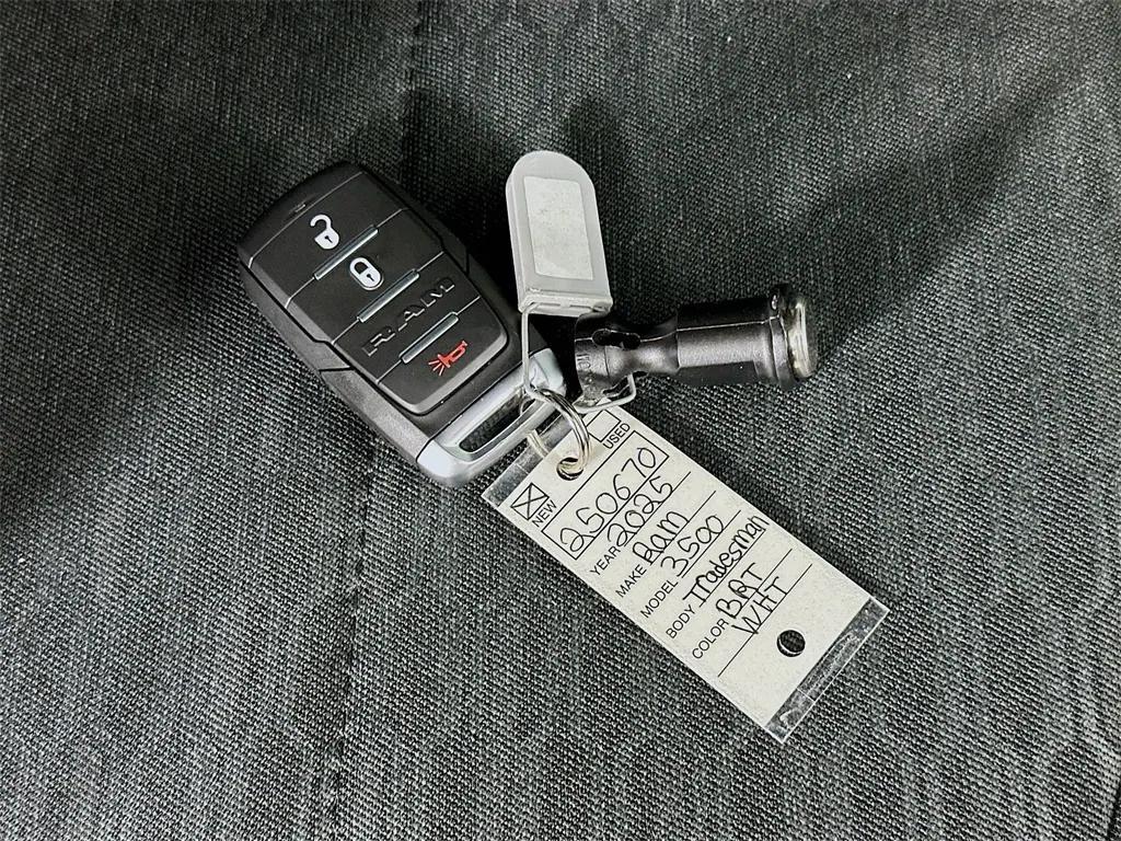 new 2025 Ram 3500 car, priced at $58,485