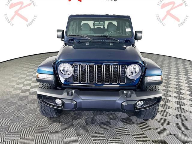 new 2025 Jeep Gladiator car, priced at $39,984