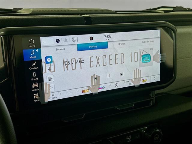 new 2025 Jeep Gladiator car, priced at $39,984
