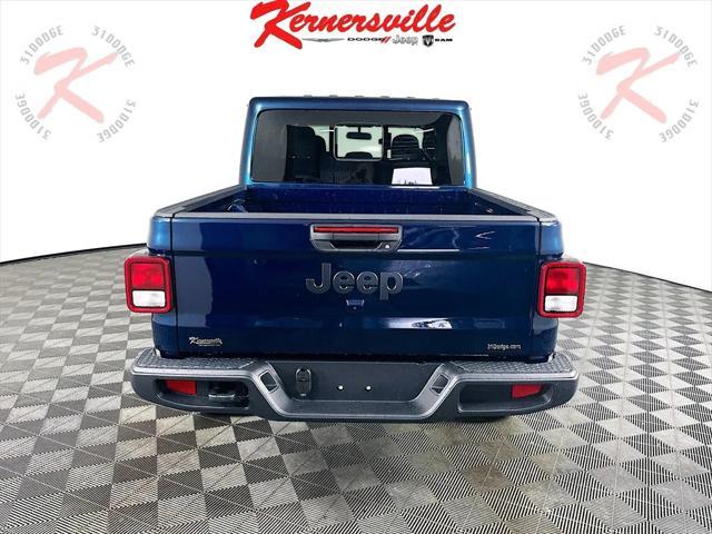 new 2025 Jeep Gladiator car, priced at $39,984