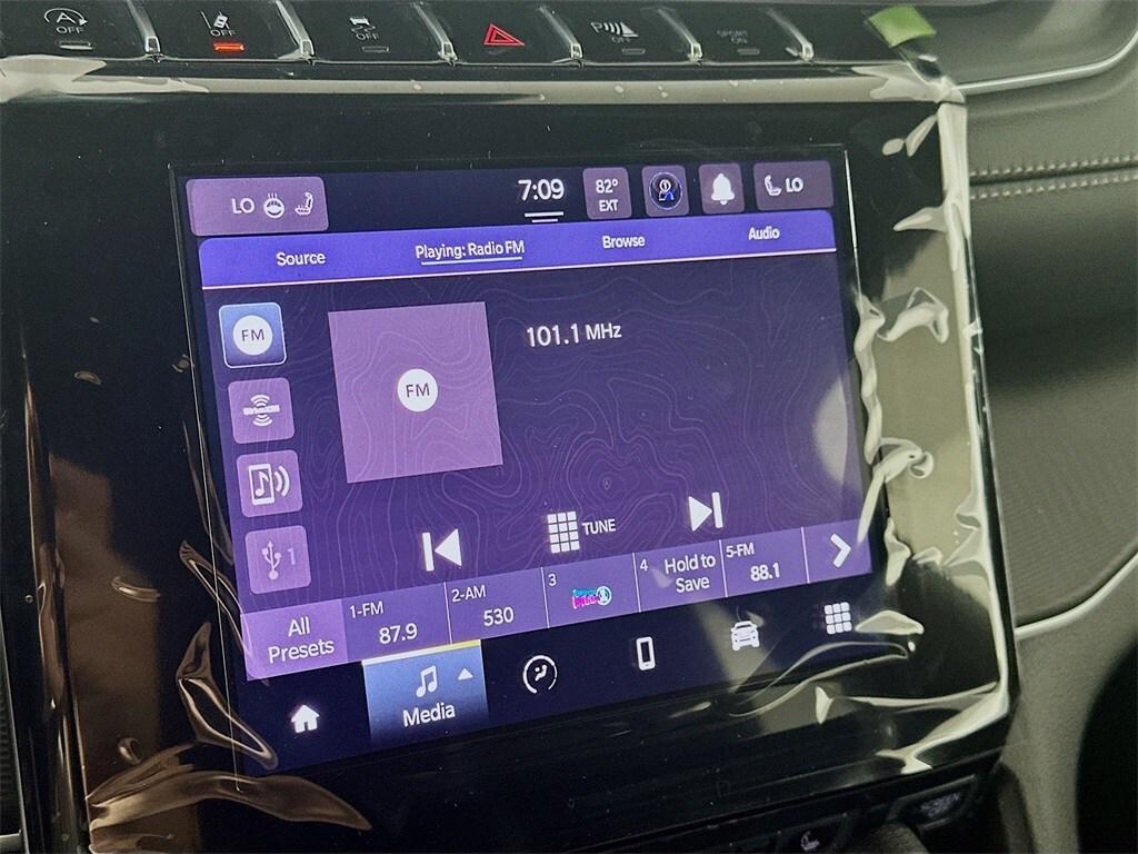 new 2025 Jeep Grand Cherokee car, priced at $37,026