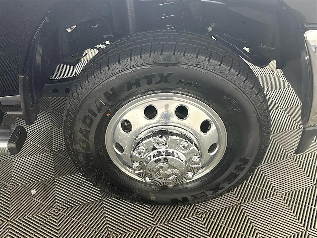 new 2025 Ram 3500 car, priced at $77,867