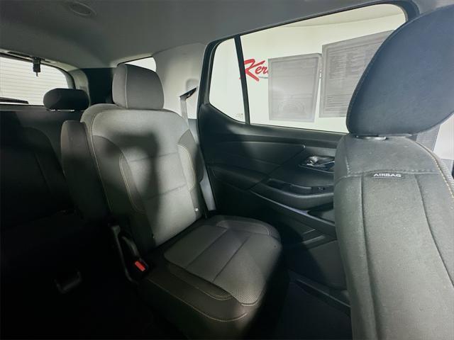 used 2021 Chevrolet Traverse car, priced at $23,135