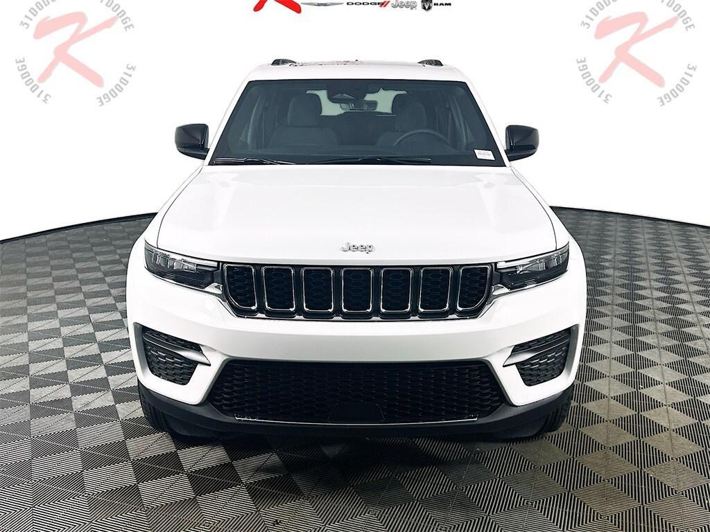 new 2025 Jeep Grand Cherokee car, priced at $35,633
