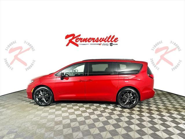 new 2025 Chrysler Pacifica car, priced at $48,180