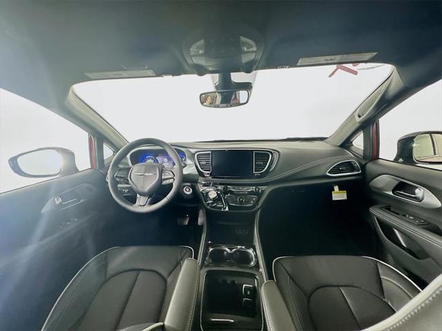 new 2025 Chrysler Pacifica car, priced at $47,340