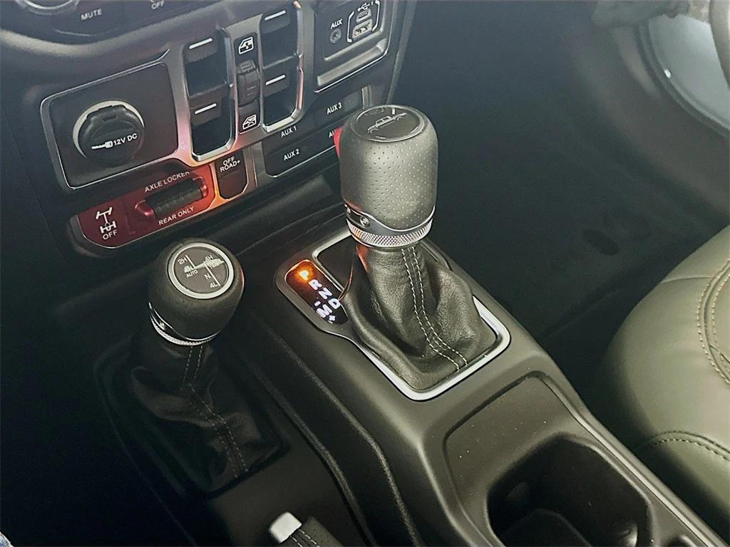 new 2026 Jeep Gladiator car, priced at $67,075