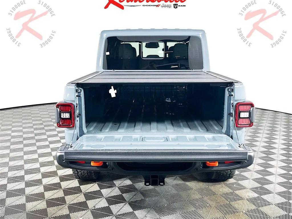 new 2026 Jeep Gladiator car, priced at $67,075