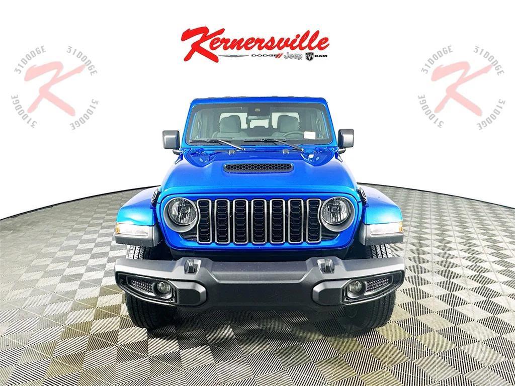 new 2025 Jeep Gladiator car, priced at $41,952