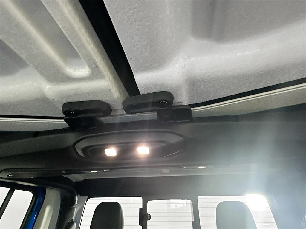 new 2025 Jeep Gladiator car, priced at $41,952