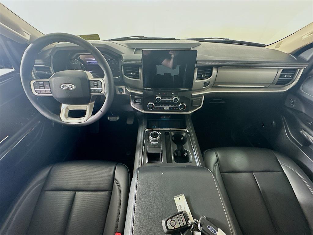 used 2024 Ford Expedition car, priced at $53,935