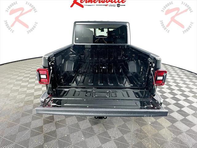 new 2025 Jeep Gladiator car, priced at $46,220