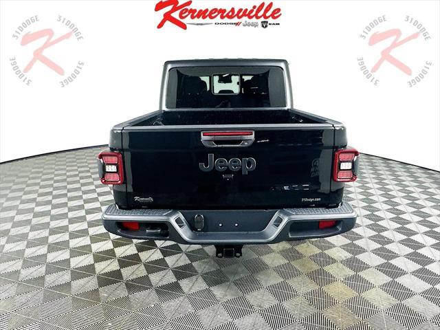 new 2025 Jeep Gladiator car, priced at $46,220