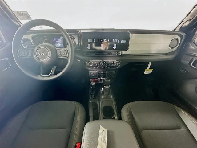 new 2025 Jeep Gladiator car, priced at $46,220