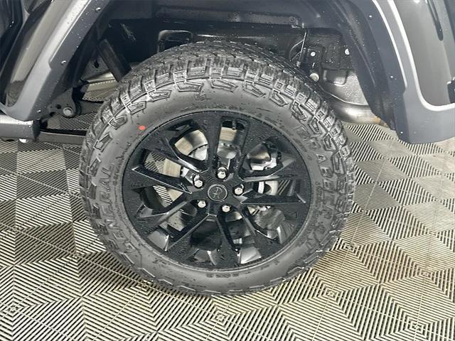 new 2025 Jeep Gladiator car, priced at $37,887