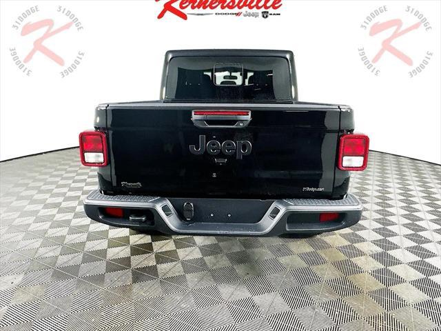 new 2025 Jeep Gladiator car, priced at $37,887