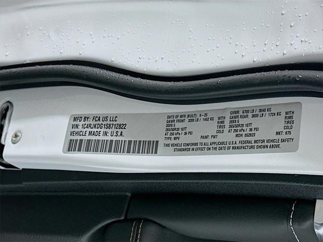 new 2025 Jeep Grand Cherokee L car, priced at $58,112