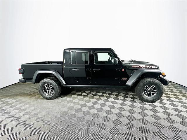 new 2025 Jeep Gladiator car, priced at $47,885
