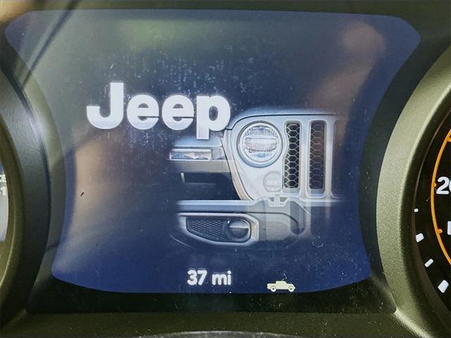 new 2025 Jeep Gladiator car, priced at $47,730