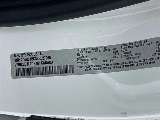 new 2025 Chrysler Pacifica car, priced at $45,008