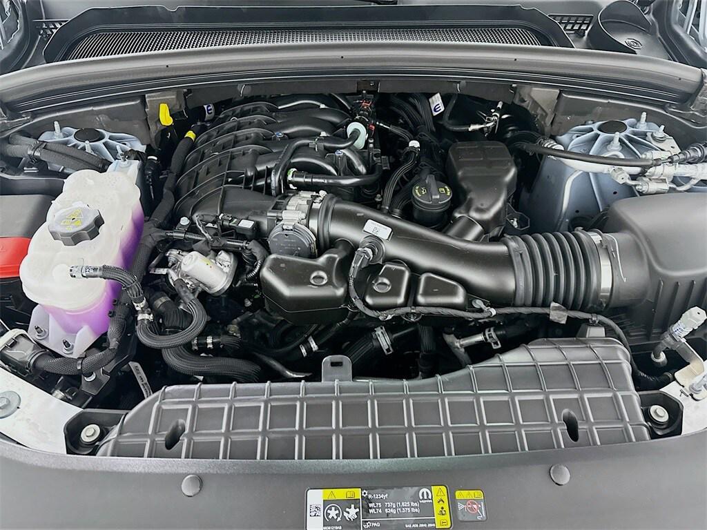 new 2025 Jeep Grand Cherokee car, priced at $40,591