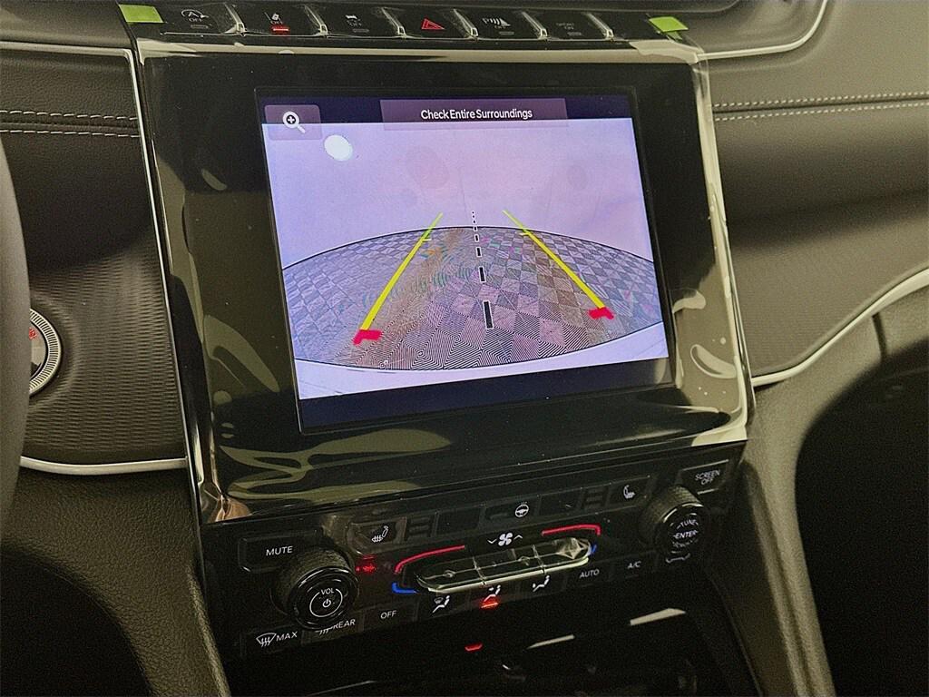 new 2025 Jeep Grand Cherokee car, priced at $40,591