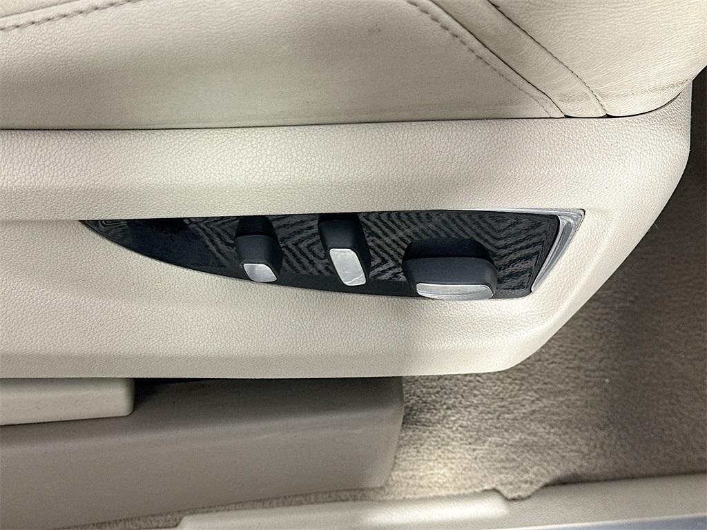 used 2018 Cadillac Escalade ESV car, priced at $24,785